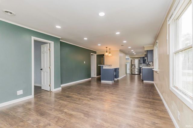 2100 N Rosewood Avenue, Muncie, IN 47304