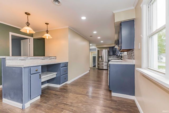 2100 N Rosewood Avenue, Muncie, IN 47304