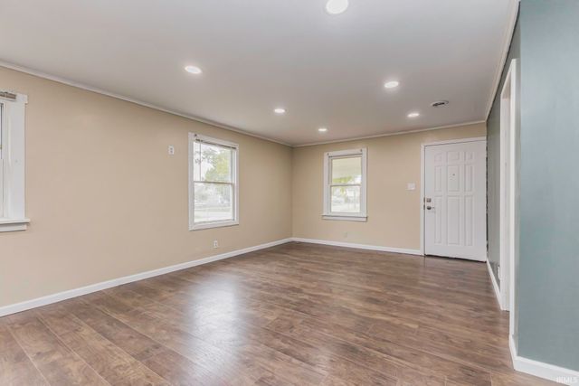 2100 N Rosewood Avenue, Muncie, IN 47304