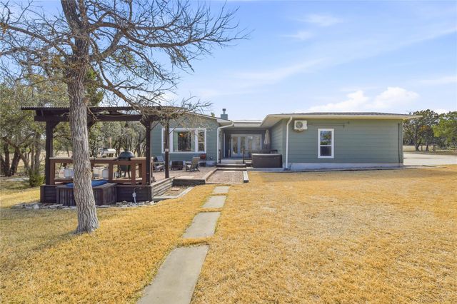 150 County Road 220, Florence, TX 76527