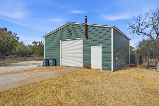 150 County Road 220, Florence, TX 76527