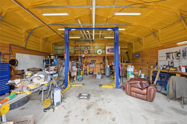 150 County Road 220, Florence, TX 76527