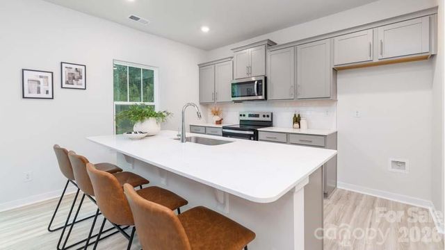 3707 Coleman Drive, Charlotte, NC 28215