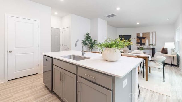 3707 Coleman Drive, Charlotte, NC 28215