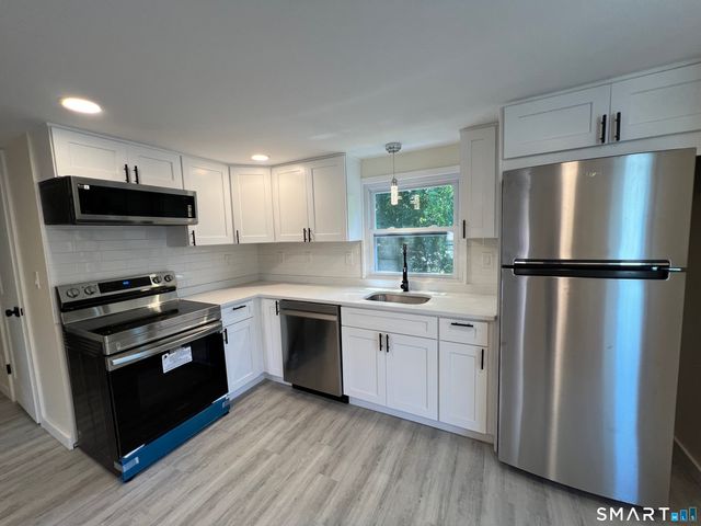 32 Woodland Street, Plainville, CT 06062