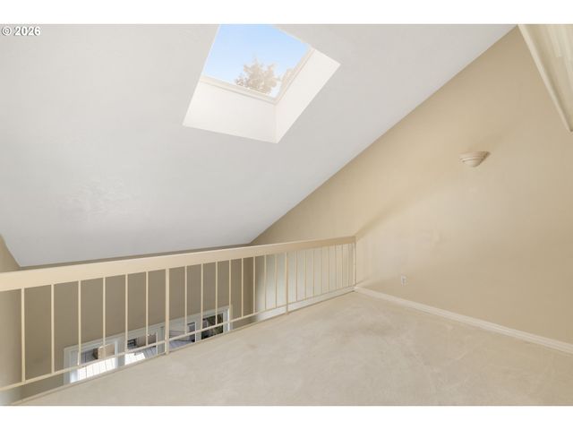 32 GREENRIDGE Ct, Lake Oswego, OR 97035