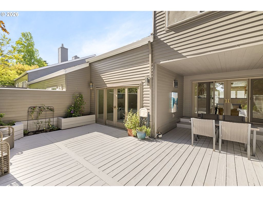 32 GREENRIDGE Ct, Lake Oswego, OR 97035