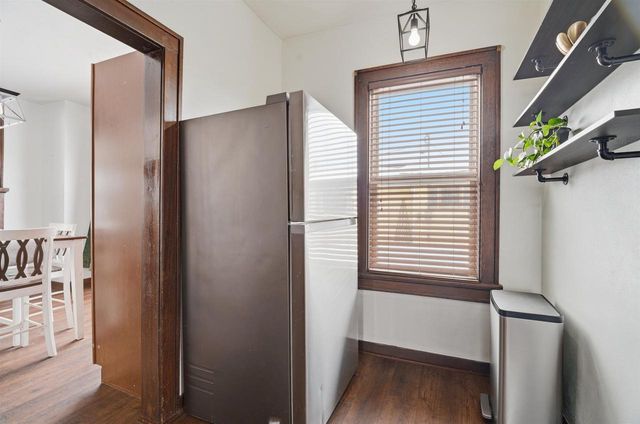 120 E TOBACNOIR STREET, Kaukauna, WI 54130