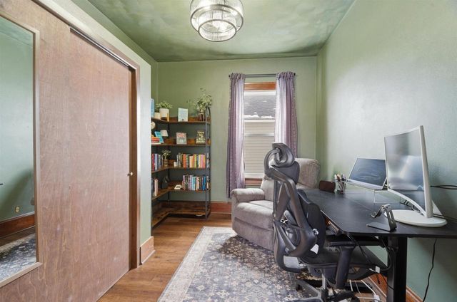 120 E TOBACNOIR STREET, Kaukauna, WI 54130