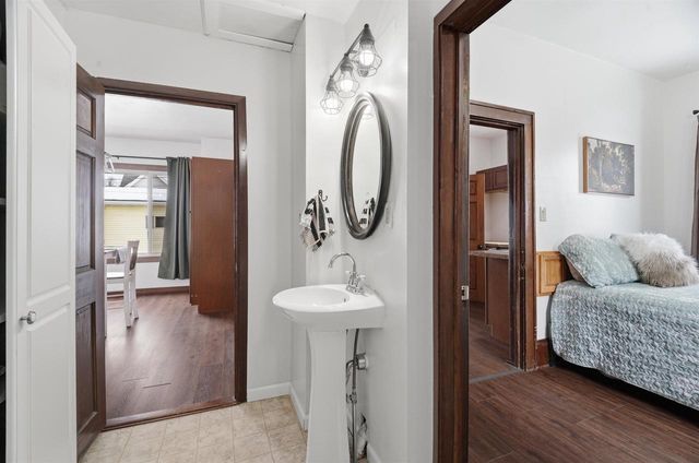 120 E TOBACNOIR STREET, Kaukauna, WI 54130