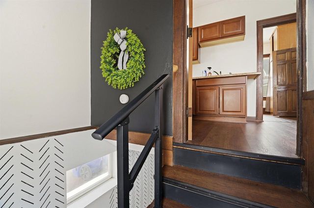 120 E TOBACNOIR STREET, Kaukauna, WI 54130