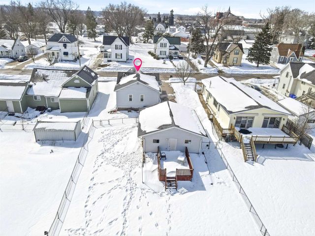 120 E TOBACNOIR STREET, Kaukauna, WI 54130