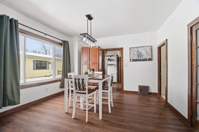 120 E TOBACNOIR STREET, Kaukauna, WI 54130