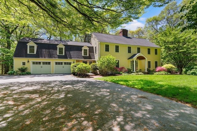 63 Claypit Hill Rd, Wayland, MA 01778