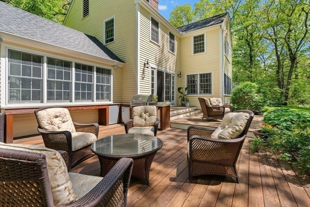 63 Claypit Hill Rd, Wayland, MA 01778