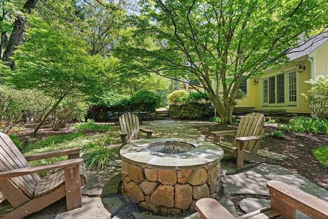 63 Claypit Hill Rd, Wayland, MA 01778