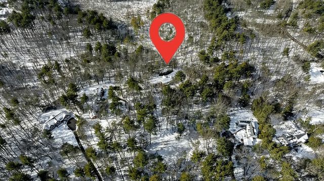 63 Claypit Hill Rd, Wayland, MA 01778