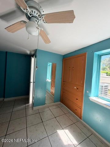 7216 OAKWOOD Drive, Jacksonville, FL 32211