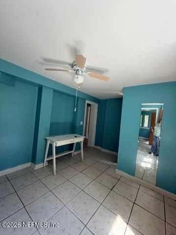 7216 OAKWOOD Drive, Jacksonville, FL 32211