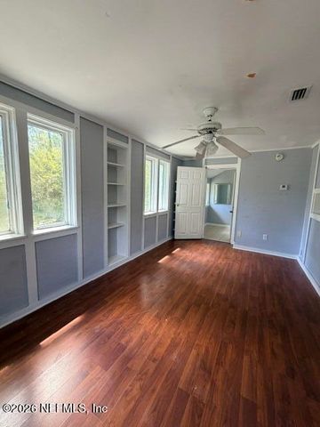 7216 OAKWOOD Drive, Jacksonville, FL 32211