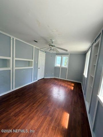 7216 OAKWOOD Drive, Jacksonville, FL 32211
