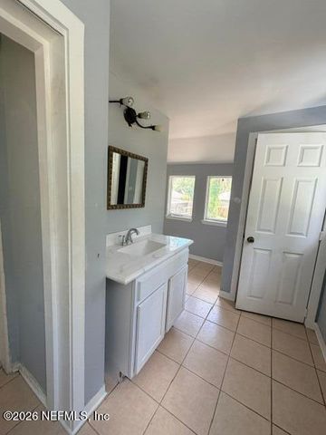 7216 OAKWOOD Drive, Jacksonville, FL 32211