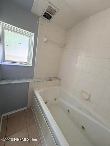 7216 OAKWOOD Drive, Jacksonville, FL 32211
