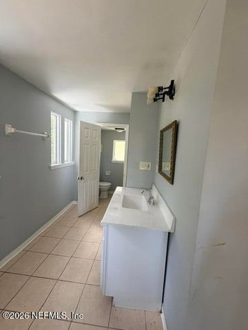 7216 OAKWOOD Drive, Jacksonville, FL 32211