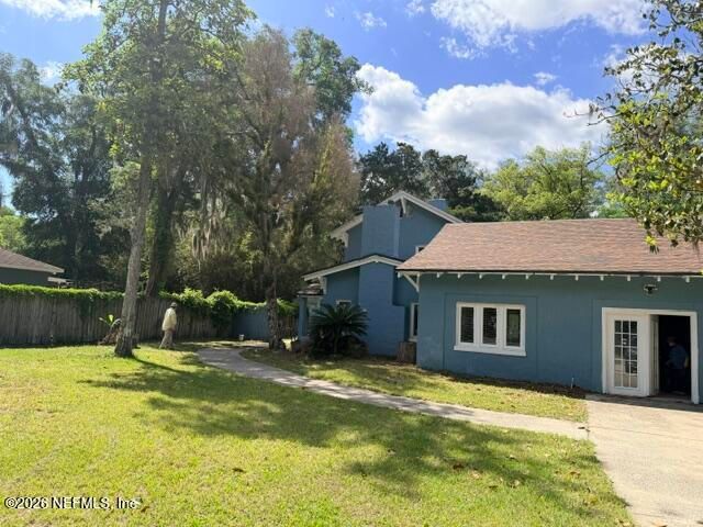 7216 OAKWOOD Drive, Jacksonville, FL 32211