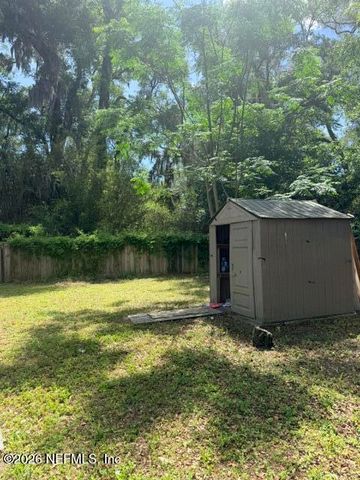 7216 OAKWOOD Drive, Jacksonville, FL 32211
