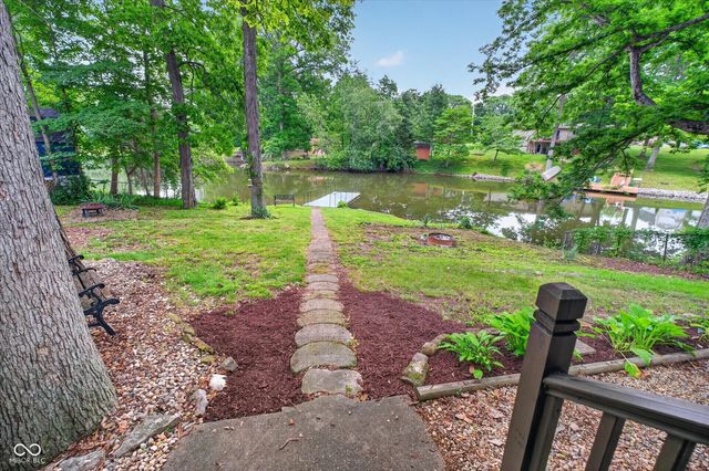 5587 Paradise Court, Martinsville, IN 46151