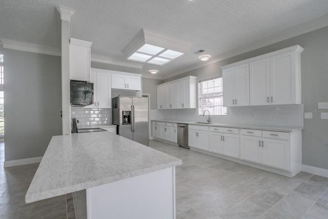 6302 Laver Love Drive, Spring, TX 77379