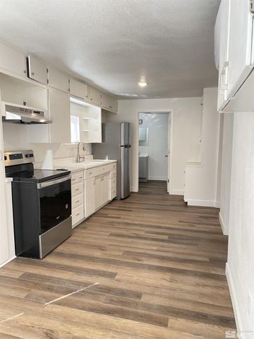 1213 H Street, Sparks, NV 89431