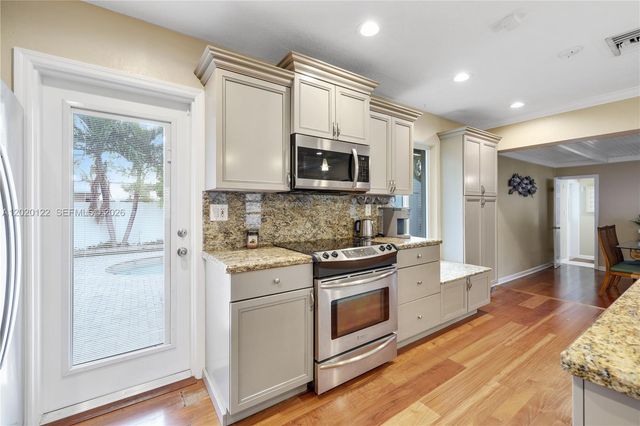 1311 NE 26th Ter, Pompano Beach, FL 33062