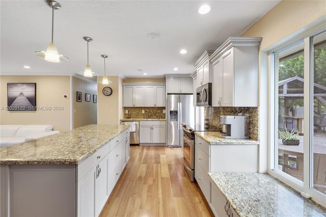 1311 NE 26th Ter, Pompano Beach, FL 33062