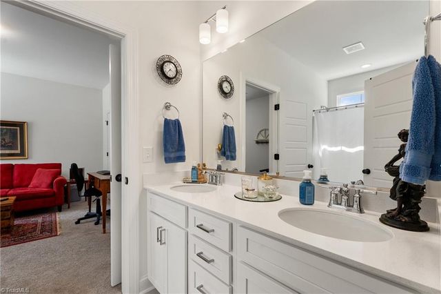 1003 Beechcrest Drive, Kernersville, NC 27284