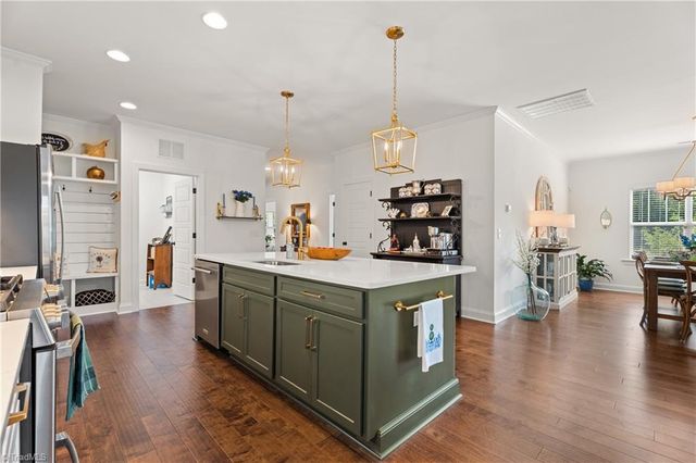 1003 Beechcrest Drive, Kernersville, NC 27284