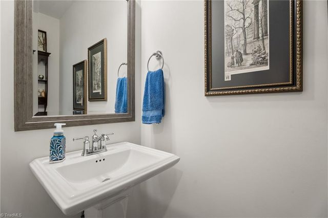 1003 Beechcrest Drive, Kernersville, NC 27284