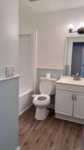 23647 Stonehenge Boulevard, Novi, MI 48375