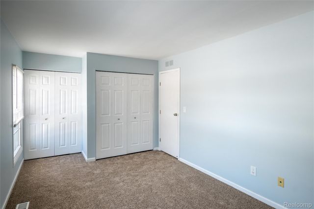 23647 Stonehenge Boulevard, Novi, MI 48375