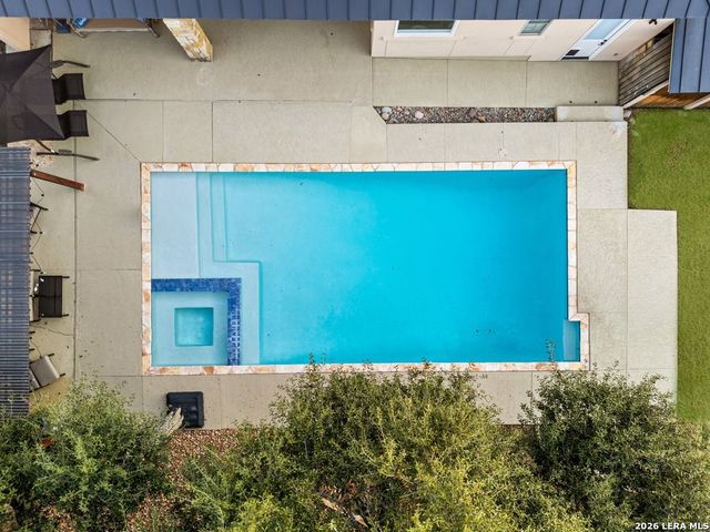 407 Burr Rd, Terrell Hills, TX 78209