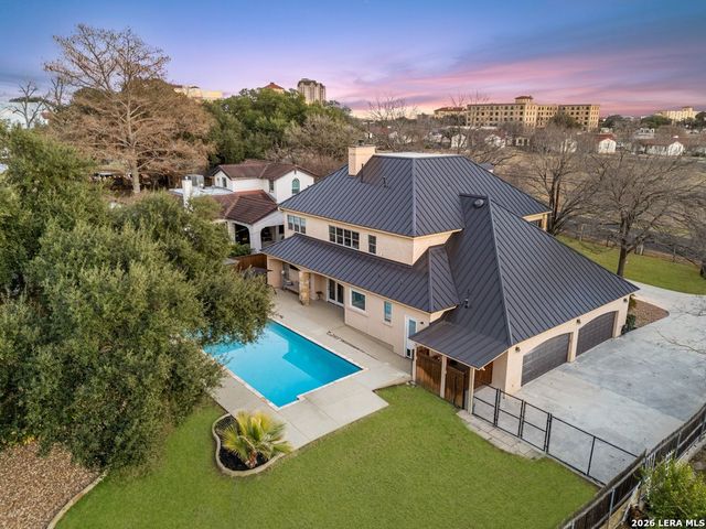 407 Burr Rd, Terrell Hills, TX 78209