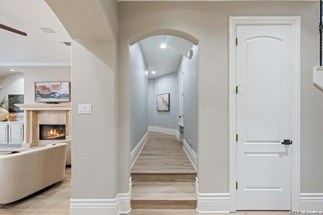 407 Burr Rd, Terrell Hills, TX 78209