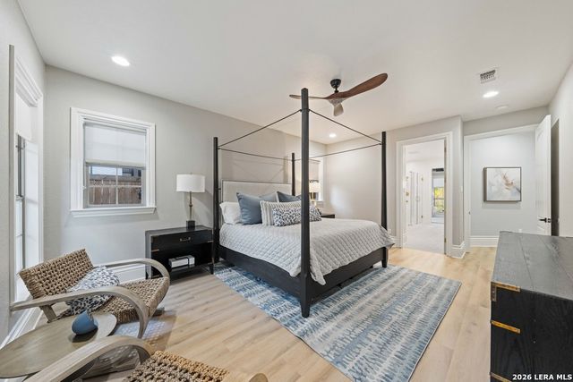 407 Burr Rd, Terrell Hills, TX 78209