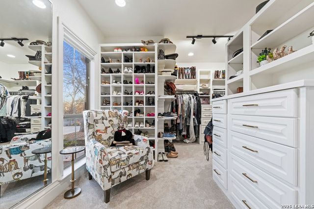 407 Burr Rd, Terrell Hills, TX 78209