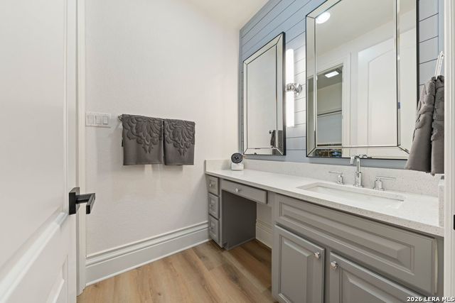 407 Burr Rd, Terrell Hills, TX 78209