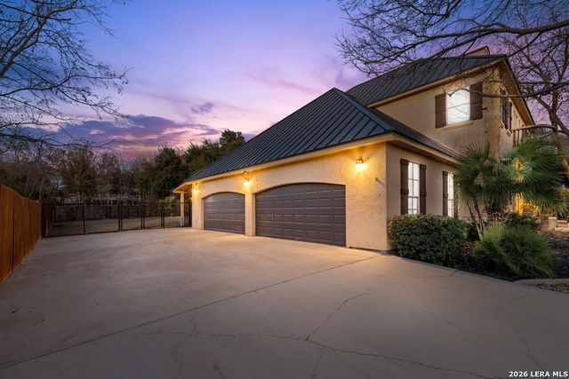 407 Burr Rd, Terrell Hills, TX 78209