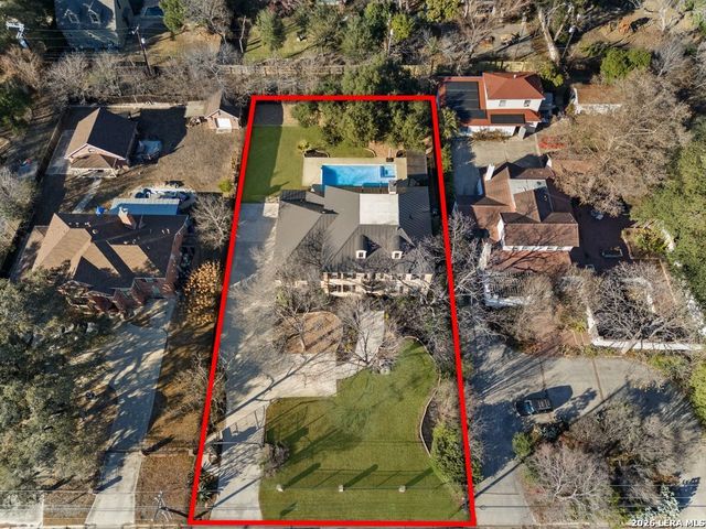 407 Burr Rd, Terrell Hills, TX 78209