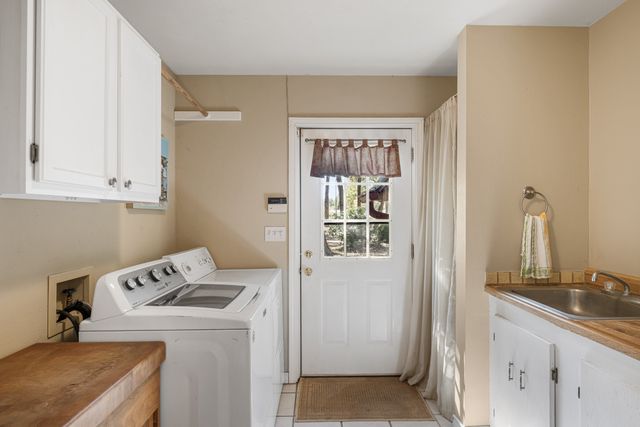 190 Deerwood Circle, Streetman, TX 75859