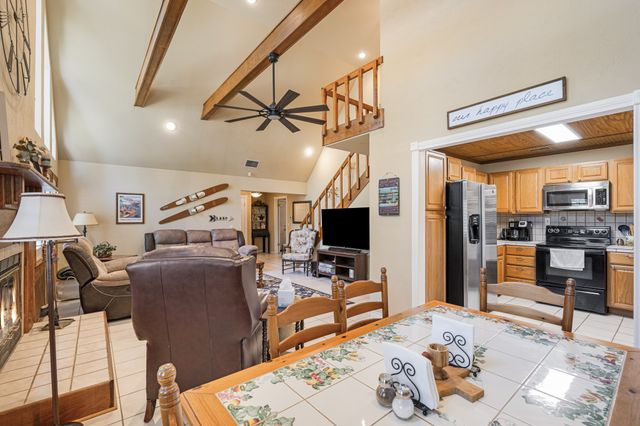 190 Deerwood Circle, Streetman, TX 75859